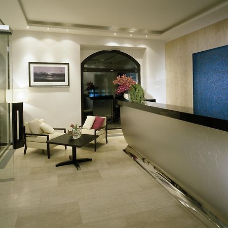 Design Merrion Hotel 프라하 내부 사진