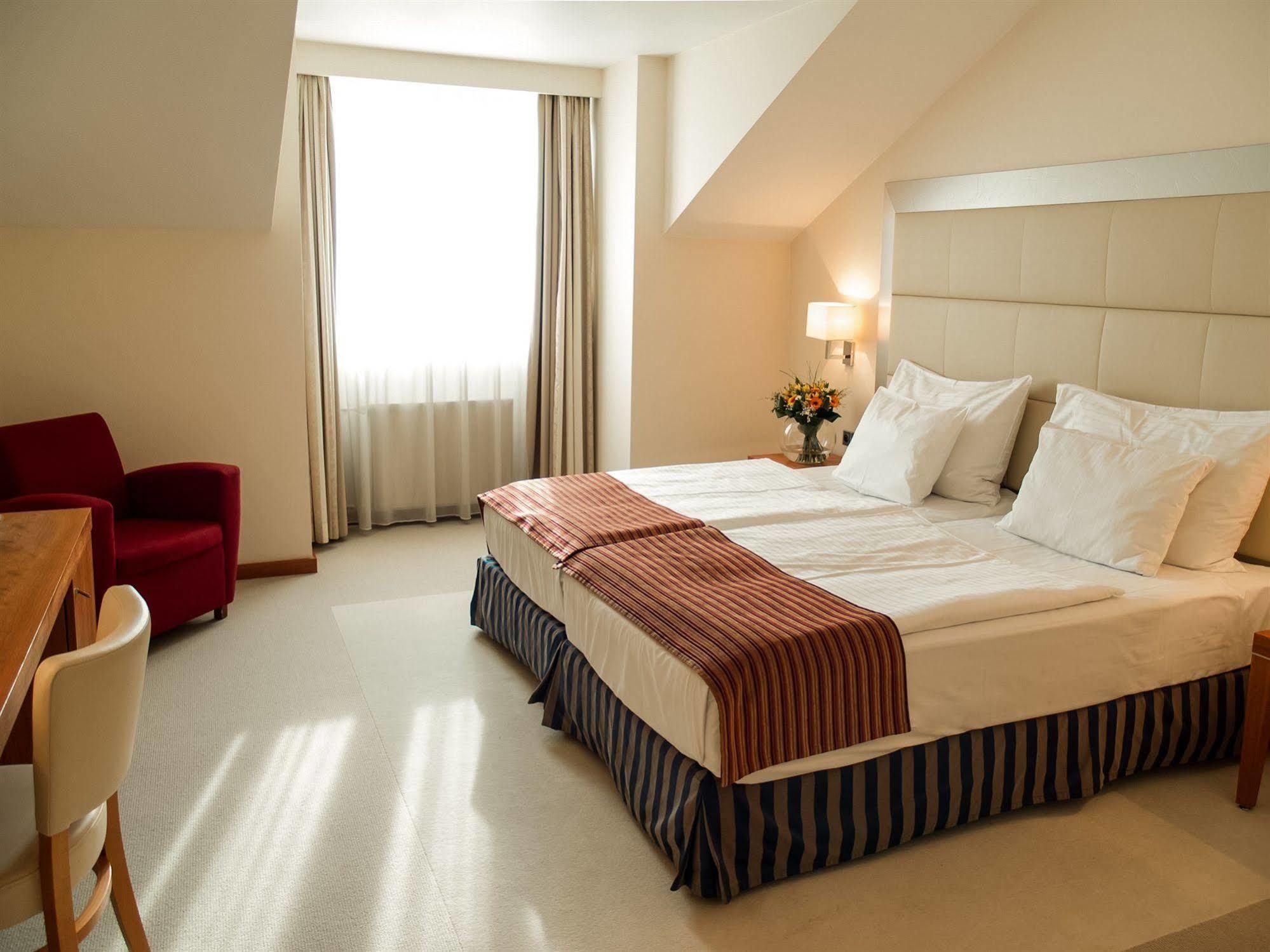 Design Merrion Hotel 프라하 외부 사진